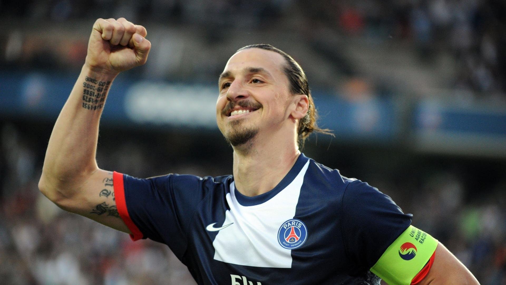 英超焦点战曼联2比2平热刺 重要战役双方互有攻守体现实力，英超曼联与热刺